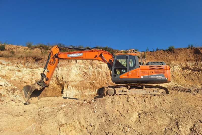 OmecoHub - Immagine DOOSAN DX240NLC